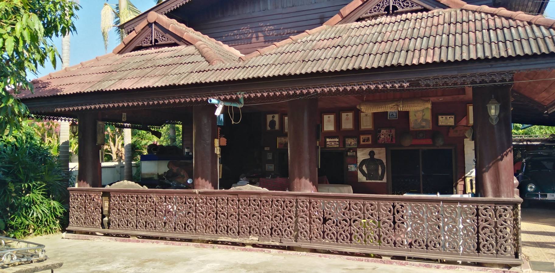 บ้านไม้หลังสวย งาว ลำปาง 209 ตร.ว