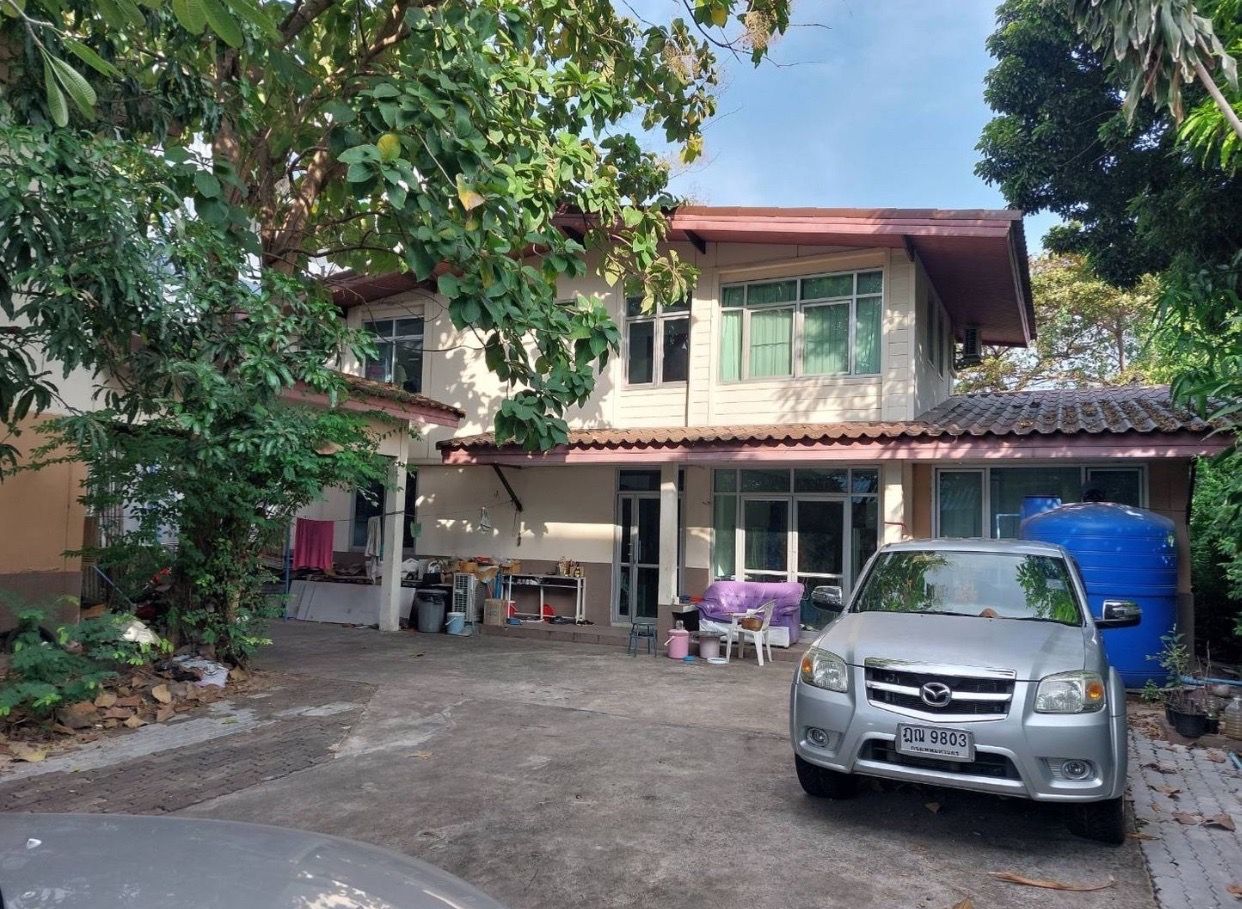 บ้านเดี่ยว ทำเลดี ใกล้มหาวิทยาลัยรัตนบัณฑิต  ใกล้รถไฟฟ้า 