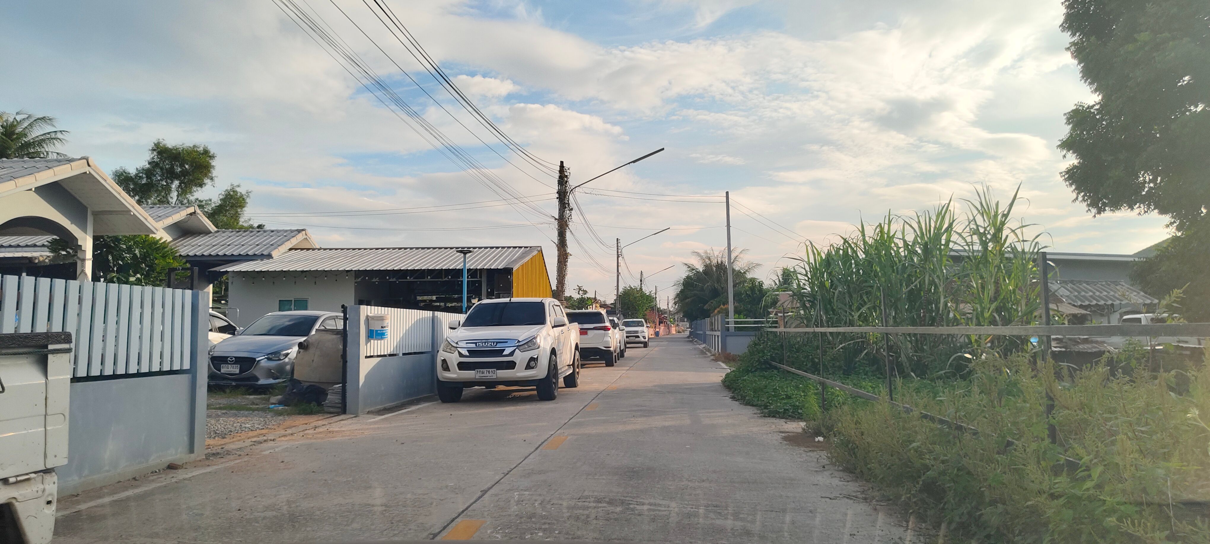 ขายที่ดินติดทางด่วนพัทยา-มาบตาพุด
