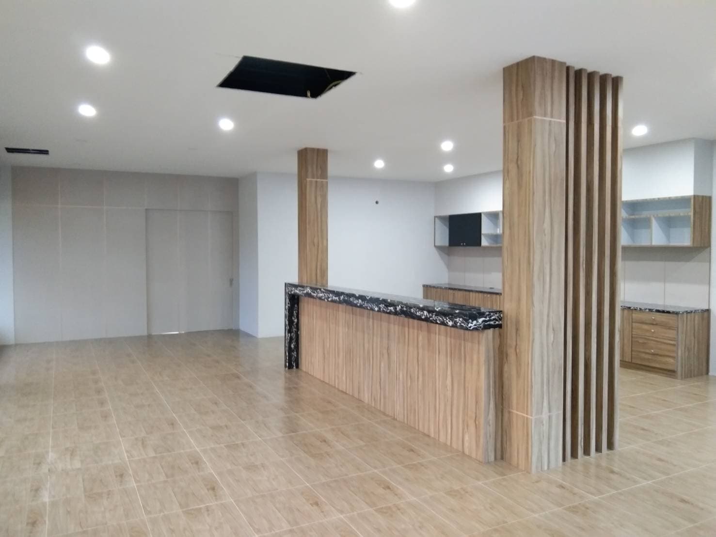 ขายตึก 2คูหา 2 ชั้น (2ห้องมุม) บ้านตาขุน สุราษฏร์ธานี 0-0-48 ตร.ว