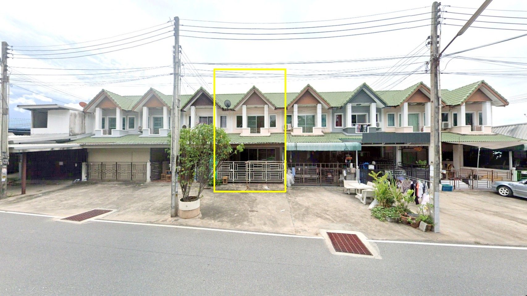 ขายทาวน์โฮม 2 ชั้น 3 ห้องนอน ติดถนนเก้ากิโล ซอย 9 (บ่อก๊อก ซอย 10) เหมาะพักอาศัยและเปิดกิจการไปด้วย