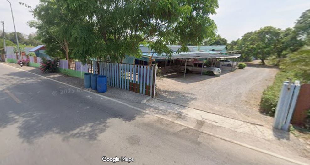ขายที่ดินราชบุรี โพธาราม ที่ดินติดถนนตรงข้ามแม่น้ำพร้อมบ้านเช่า