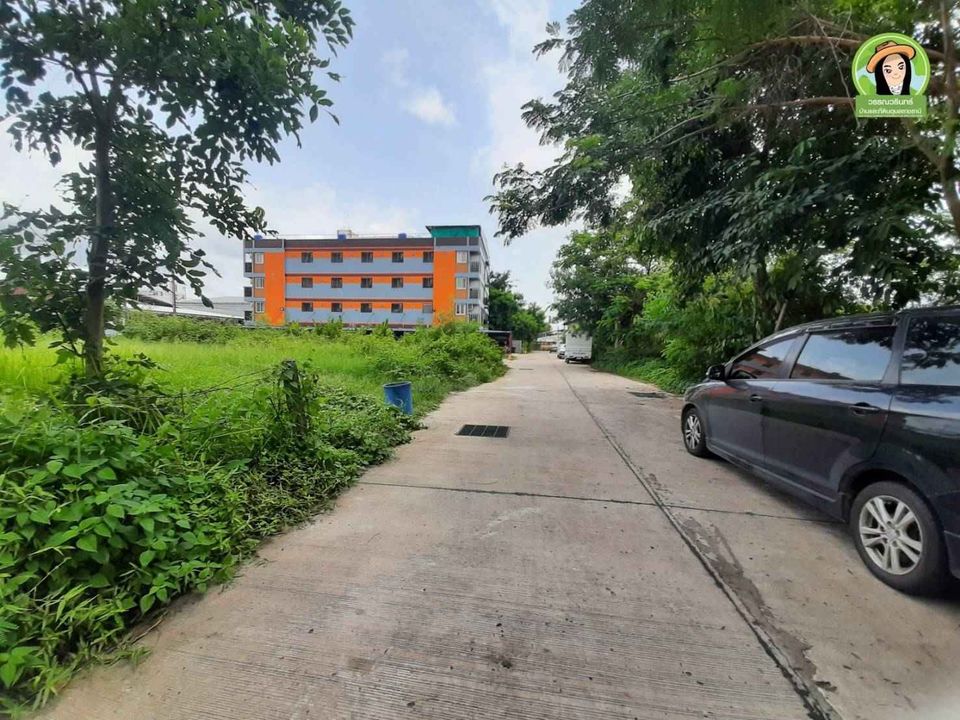 ที่ดินเปล่าในเมือง อยู่หลังโรงแรมเนวาด้า ติดถนน2ด้านสวยมาก อุบลราชธานี 202 ตรว.