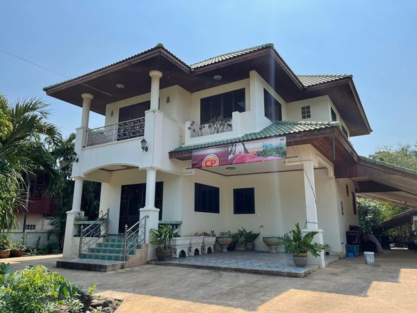 บ้านสองหลัง 1 ใหญ่ 1 เล็ก เพชรบูรณ์ 2-3-79