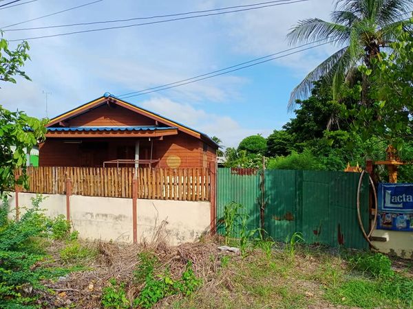 บ้านไม้ชั้นเดียว สุพรรณบุรี