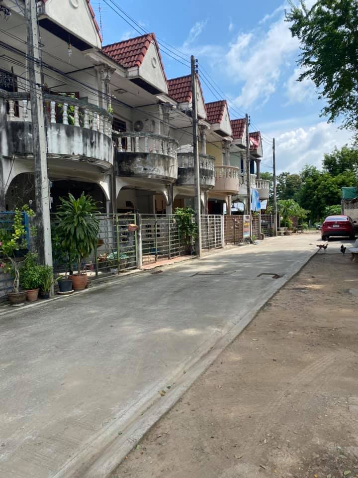บ้านทาวน์เฮ้าส์จังหวัดกาญจนบุรี  