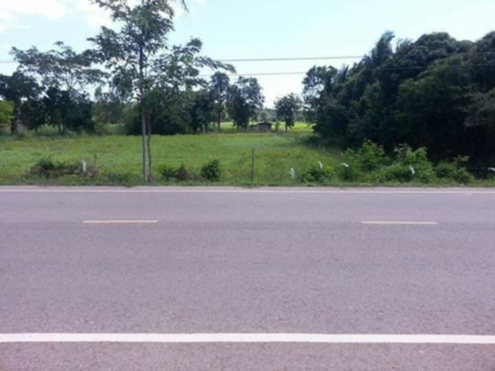 ที่ดินติดถนนมรพช301