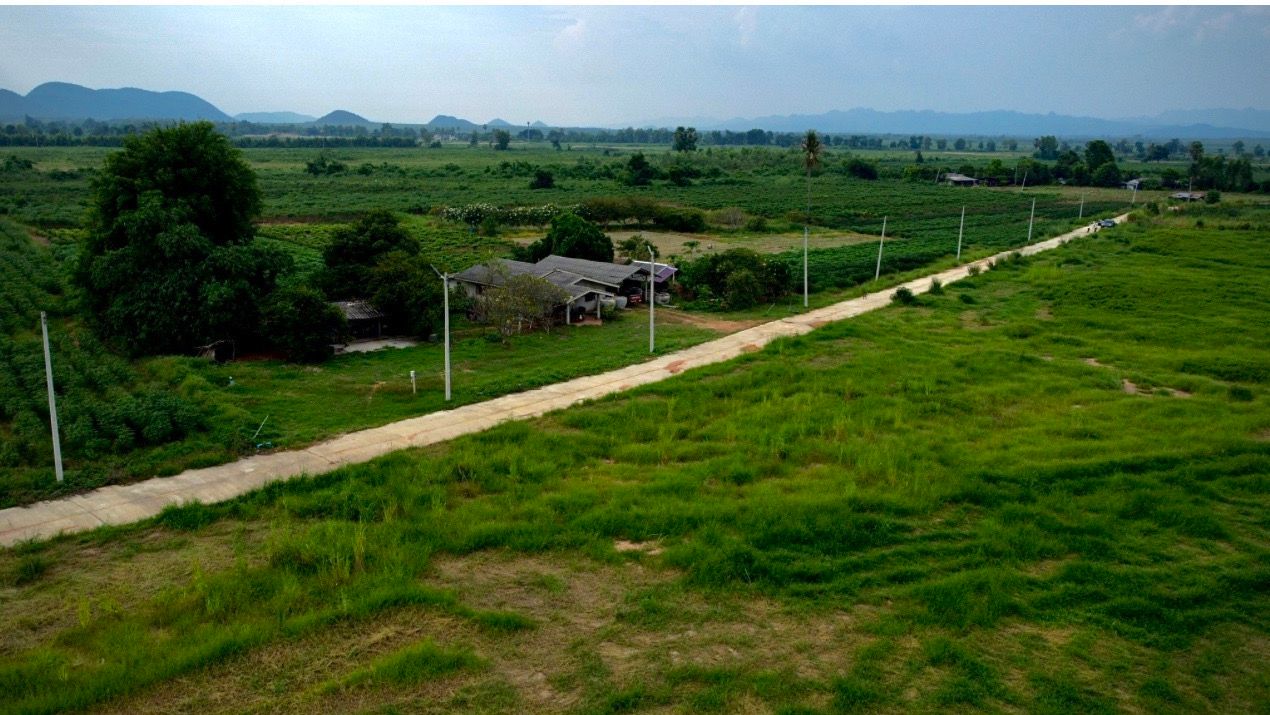 ที่ดินกาญจนบุรี แบ่งขาย ด่านมะขามเตี้ย กาญจนบุรี 1-0-67.4 ไร่