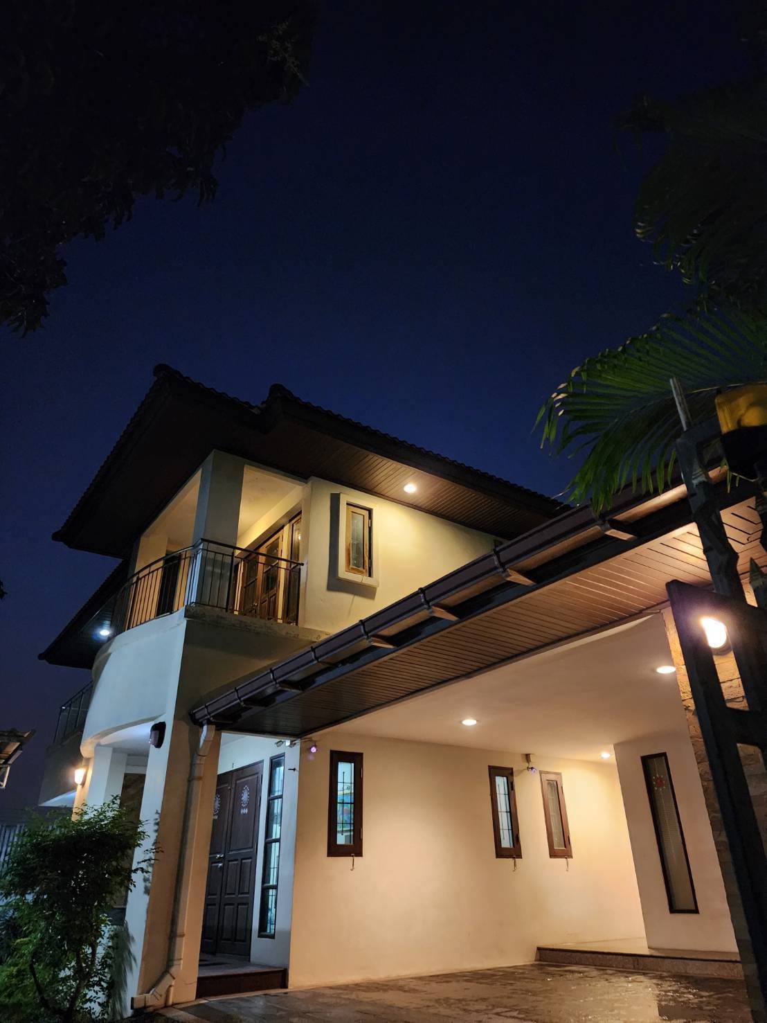 ขายบ้านพร้อมที่ดิน ซ.วัดหนามแดง ถ.ศรีนครินทร์