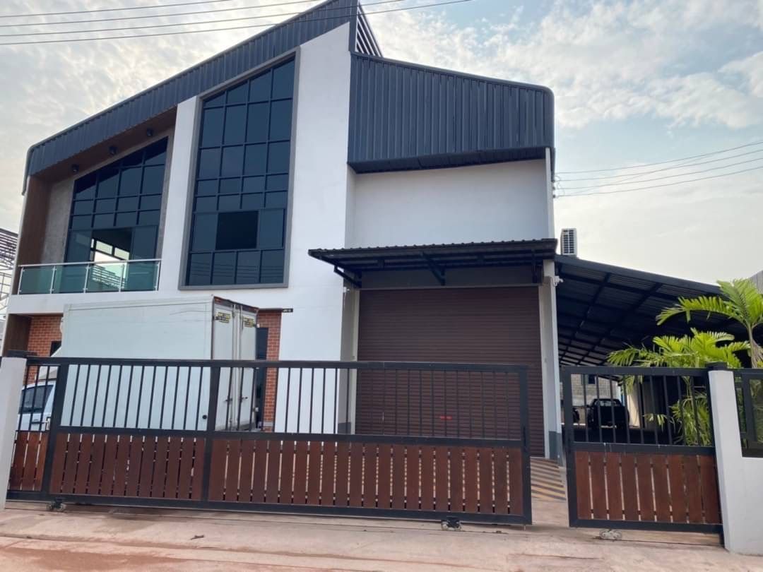 ขายที่ดินนนทบุรี บางบัวทอง ที่ดินพร้อมสร้างโรงงาน คลั่งสินค้า สอบถามโทร 061-8416555