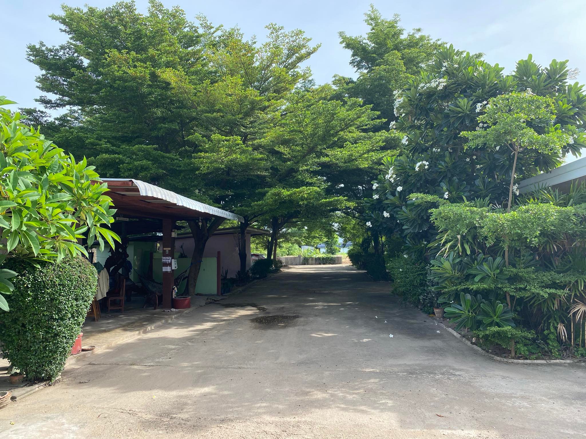 รีสอร์ท พร้อมที่ดิน เมืองกำแพงเพชร 9-3-45.2 ไร่