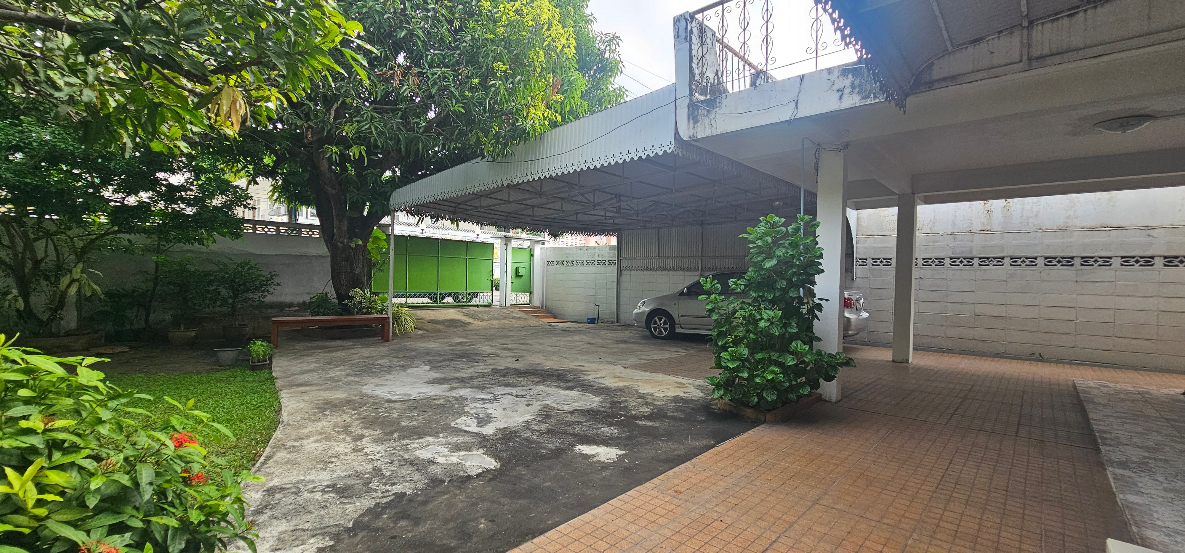 ขายบ้านเดี่ยว2ชั้น 119 ตรว.5ห้องนอน 3ห้องน้ำ บรรยากาศบ้านสวนในเมือง ซอยสกุลชัย9 จรัญสนิทวงศ์75 บางพลัด กทม