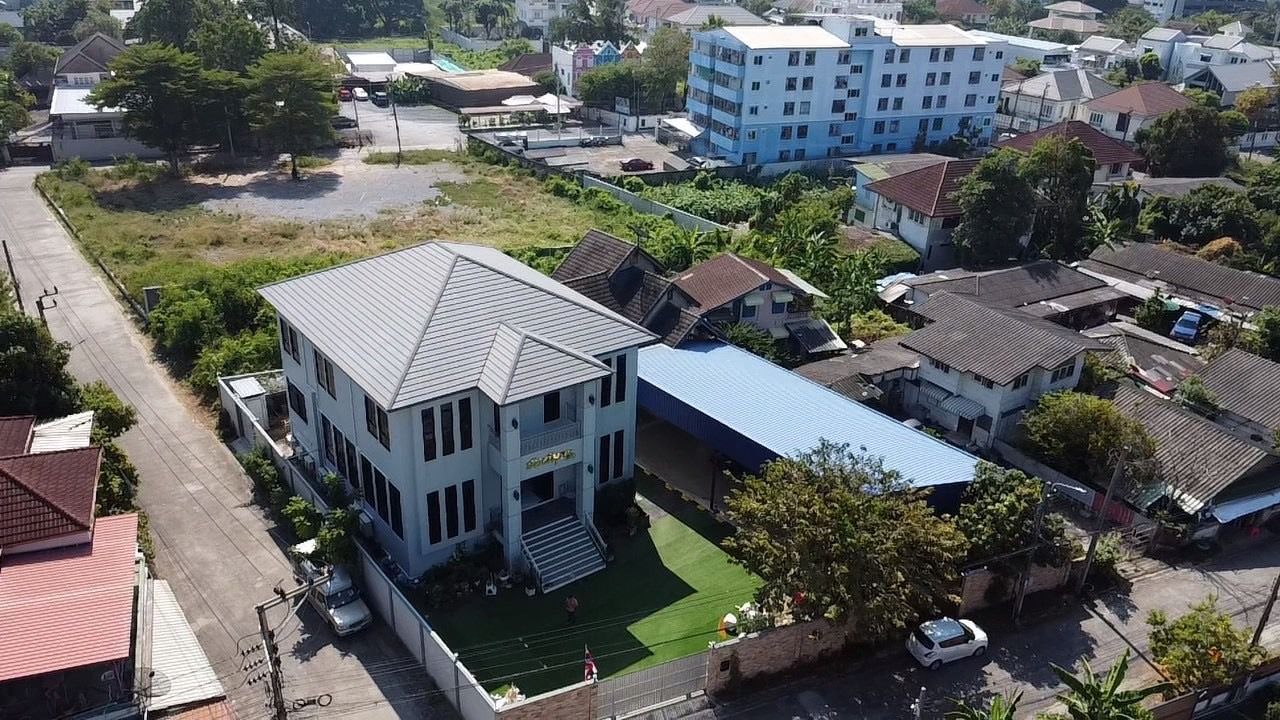 ขายบ้านกรุงเทพฯ เขตประเวศ บ้านเดี่ยว ทำเลงาม พร้อมเข้าอยู่อาศัยได้เลย 0-2-26 ไร่.
