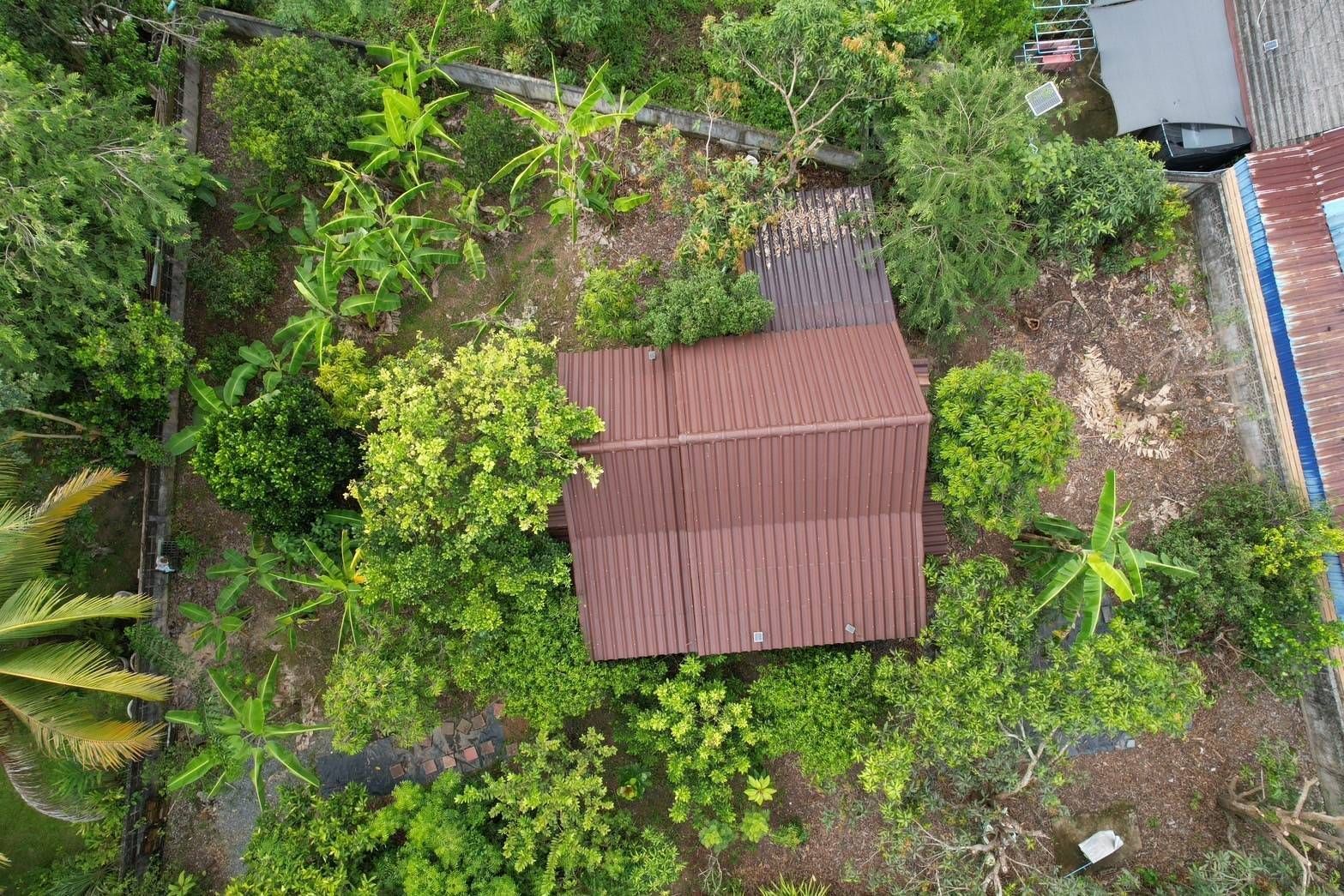 ขายที่ดินเเปลงสวยสี่เหลี่ยมผืนผ้าทำเลดีพร้อมบ้านน๊อคดาวน์