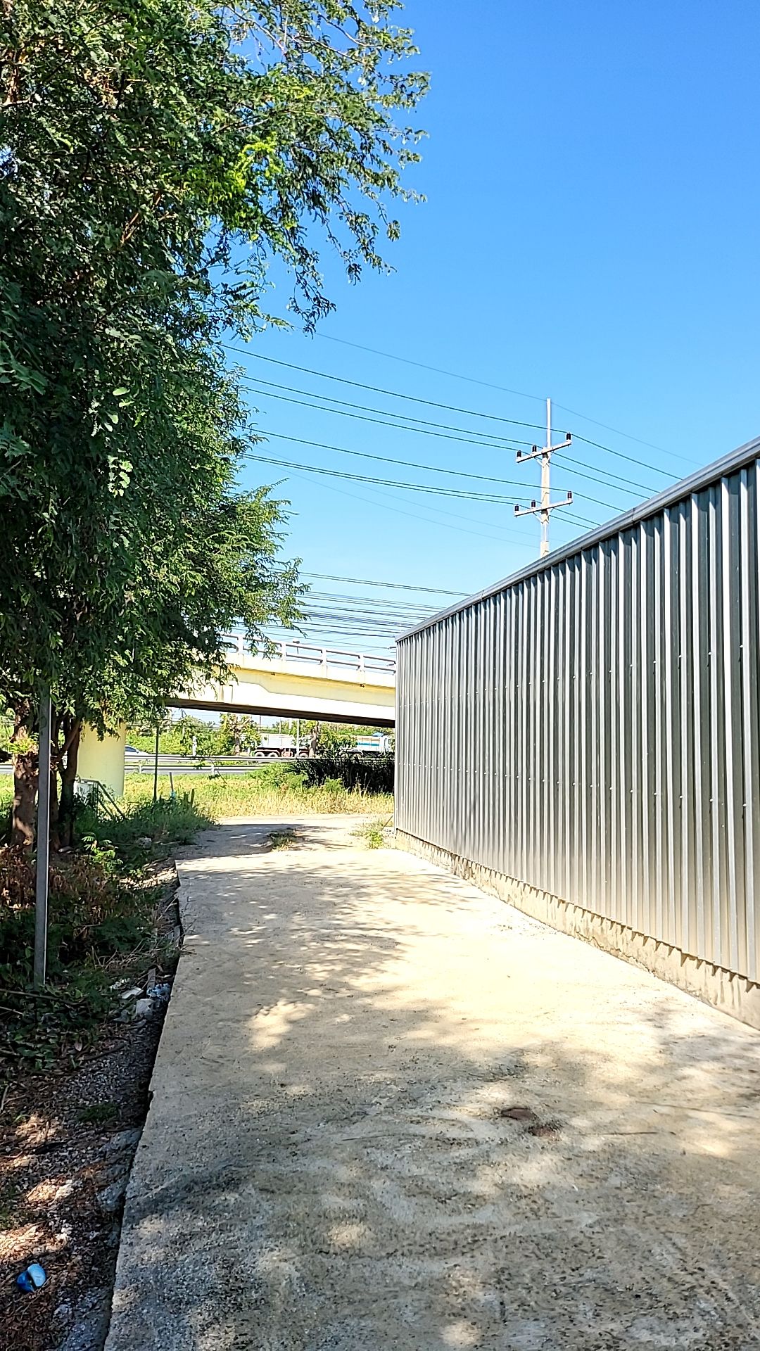 ที่ดินสวยติดถนนเพชรเกษม
