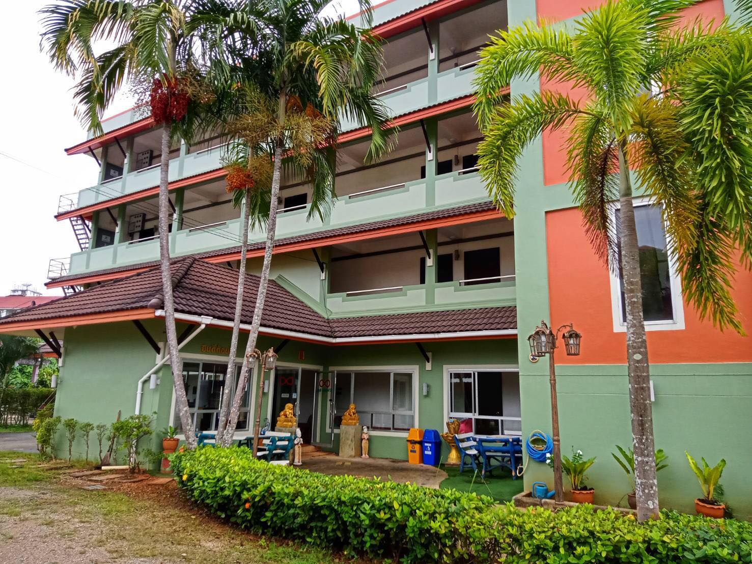 โรงแรมเมืองกระบี่ 0-2-39.4