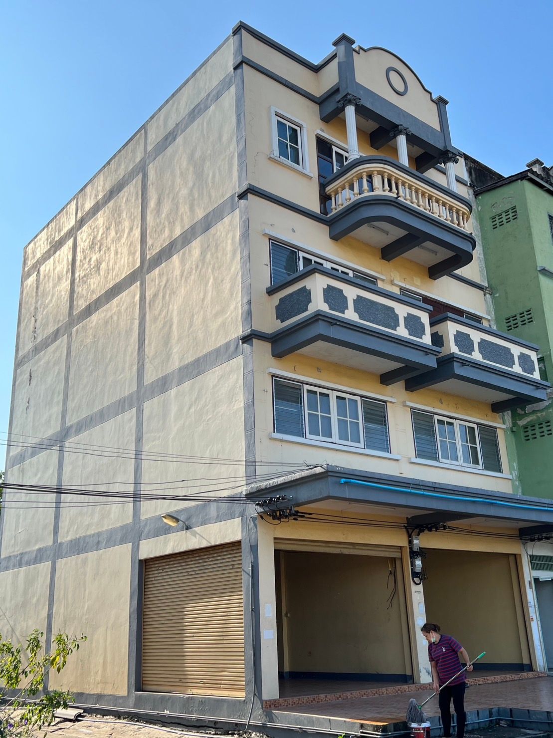 ขายที่ดินพร้อมอาคารพาณิชย์ 4 ชั้น สามพราน จ.นครปฐม 