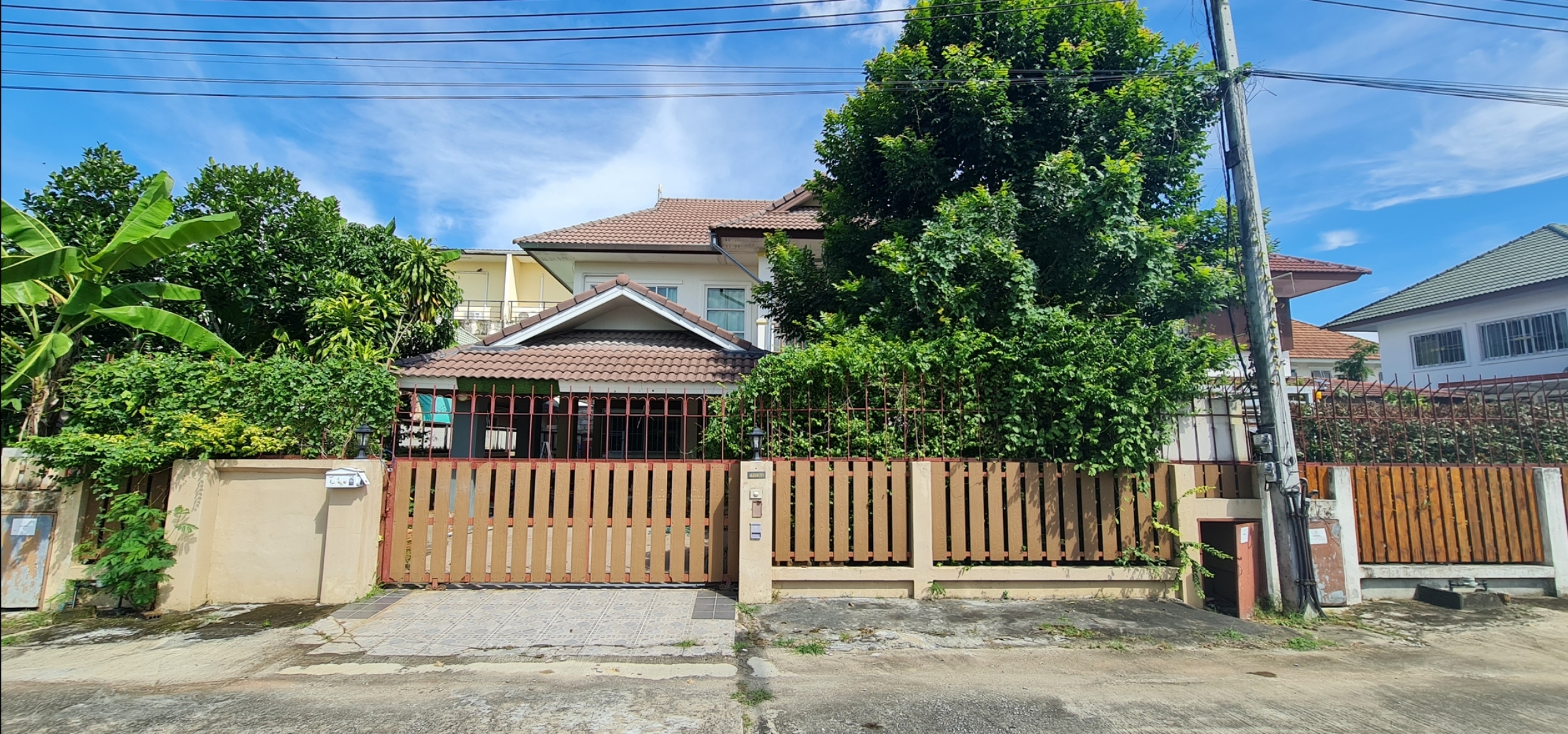 บ้านเดี่ยว 2 ชั้น ในโครงการบ้านสวยล้อมสวน ราคาถูก