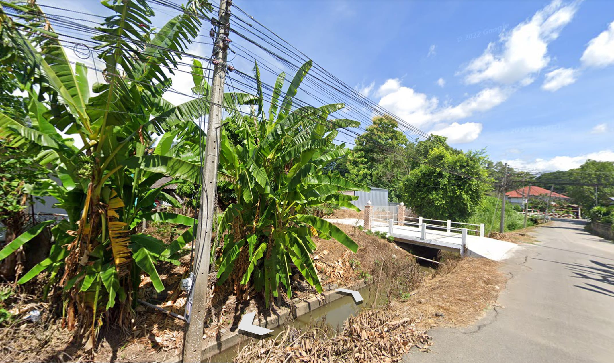 ที่ดินสวยริมเหมือง ใกล้เมืองเชียงใหม่ 