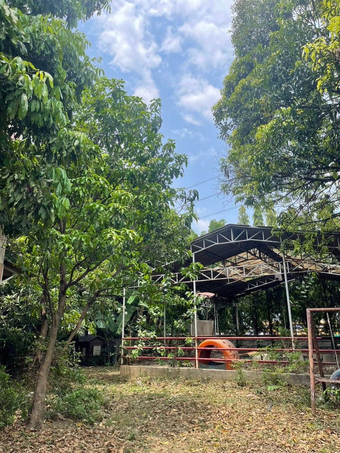 ขายและเช่า ที่ดิน 1 ไร่ 40 ตรว. ติดถนนหลักเพชรเกษม ซอย 110