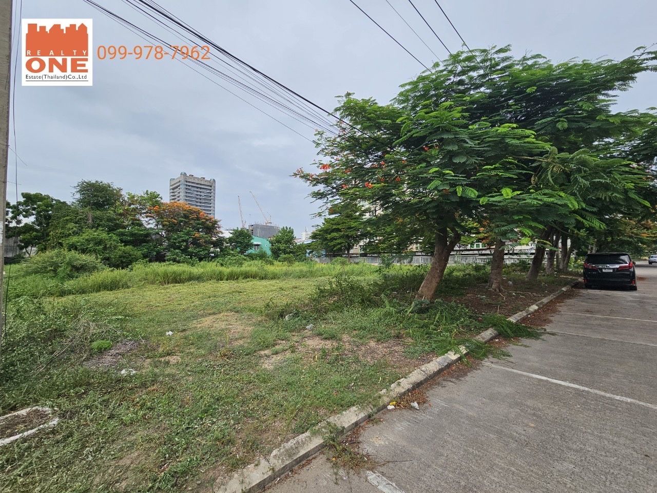 ขายที่ดินเปล่า ตรงข้ามสวนอาหารเบิกไพร ศรีนครินทร์