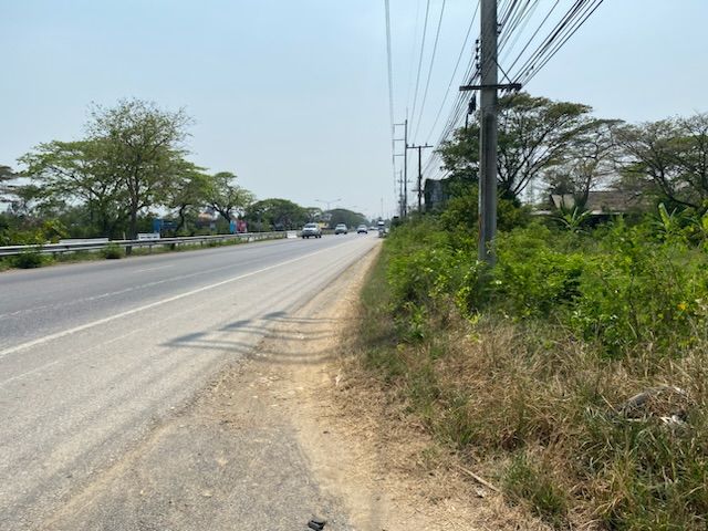 ขายที่ดินติดถนนเพชรเกษม ใกล้สี่แยกบ่อนอก