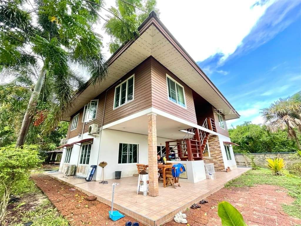 ขายบ้านพร้อมที่ 2 ไร่ ใกล้ตลาดสระแก้ว สนามบินอู่ตะเภา