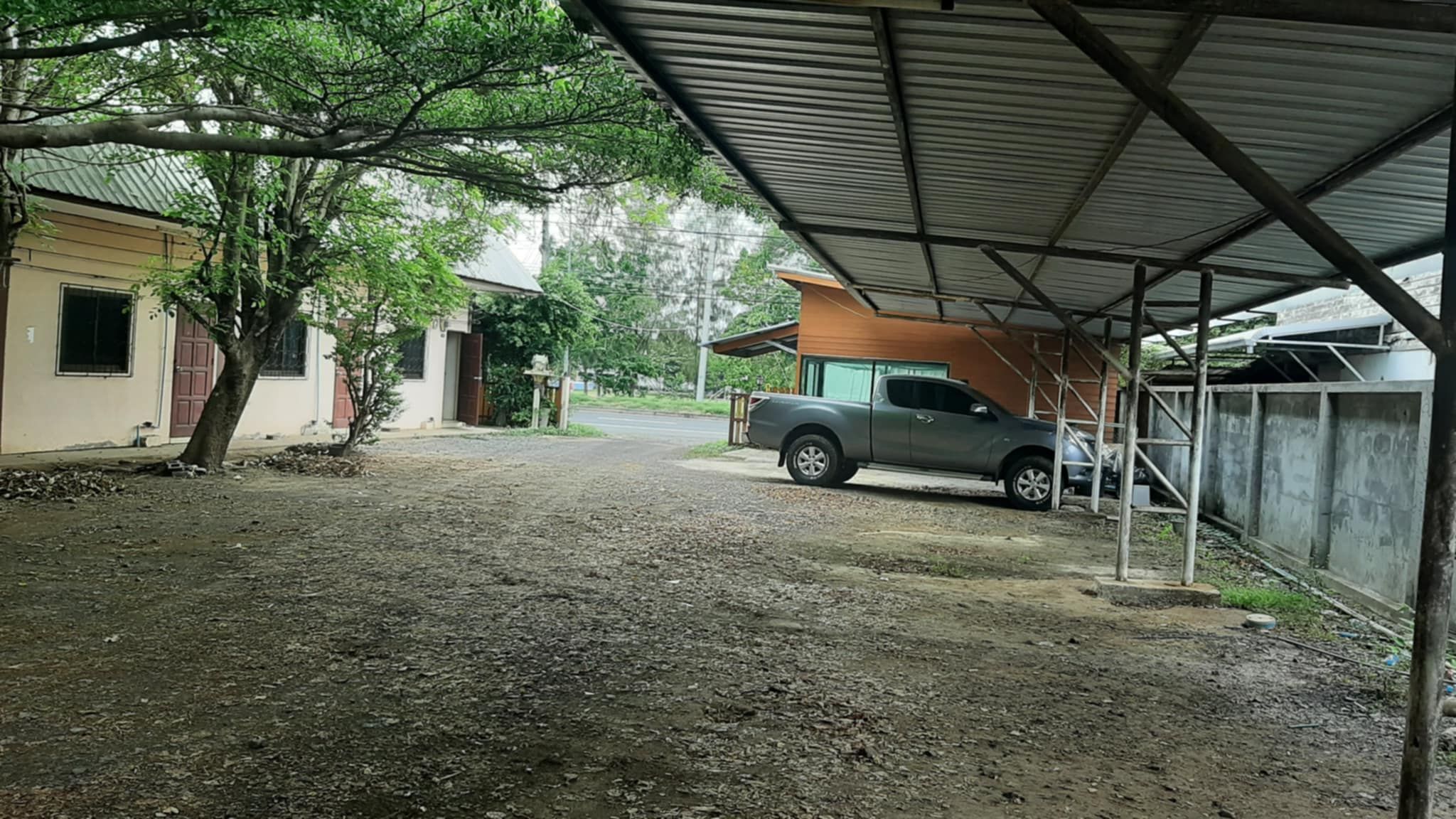หอพัก12ห้องติดถนนเส้นบุรีรัมย์-นางรอง