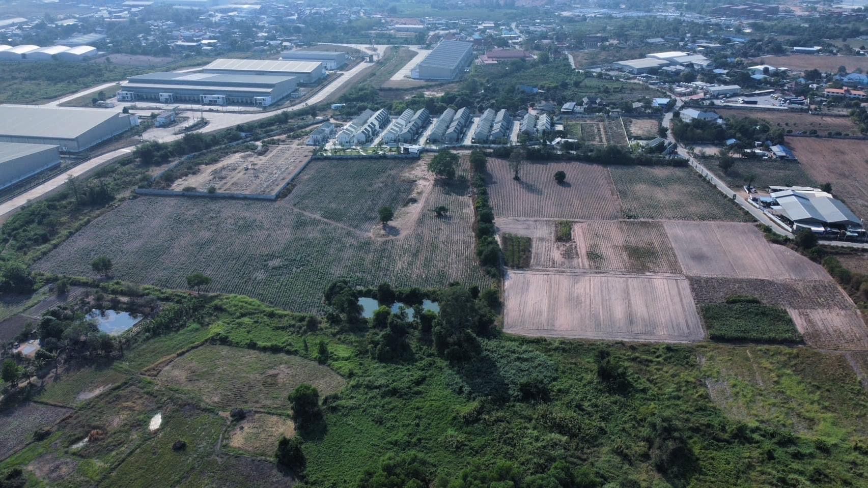 ขายที่ดินเปล่า ศรีราชา เหมาะสำหรับทำบ้านจัดสรร ด้านหลังติดคลองสามารถระบายน้ำได้ เจ้าของขายเอง