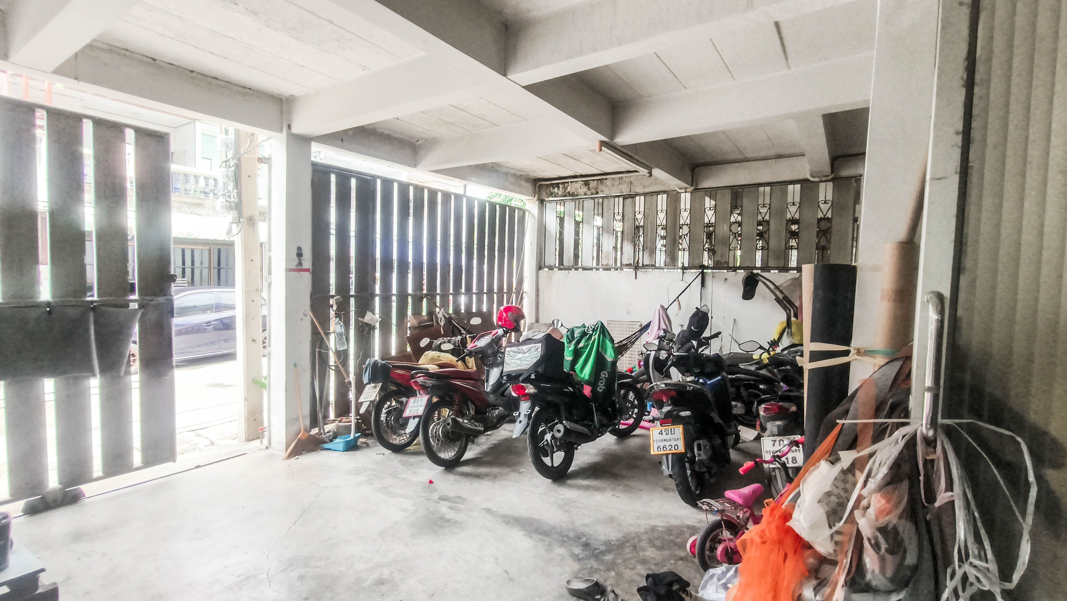 ขายบ้าน หมู่บ้านสินทวีงามเจริญ แขวงท่าข้าม เขตบางขุนเทียน กรุงเทพมหานคร 10150