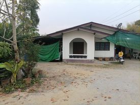 บ้านพร้อมที่ดิน เนื้อที่ 1ไร่ 65 ตร.ว
