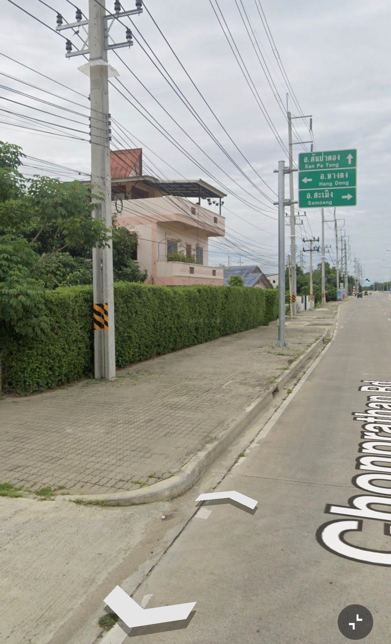 ที่ดินพร้อมบ้านราคาถูก ทำเลสวย ใกล้ชุมชน เดินทางสะดวก แหล่งอำนวยความสบายรอบด้าน
