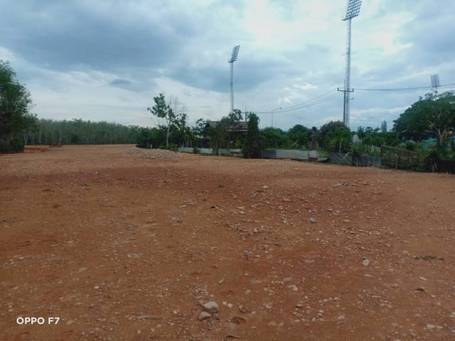 ที่ดินติดสนามกีฬาพรุค้างคาว บ้านพรุ หาดใหญ่ สงขลา
