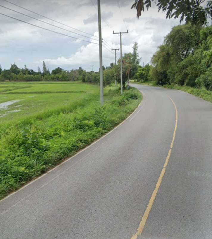 ที่นาติดถนนหนองโสมง ทำเลใกล้เมือง น้ำไฟเข้าถึงพร้อมมาก