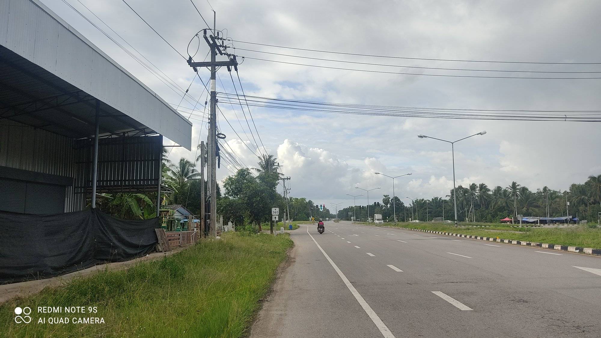 ขายกิจการโกดังสินค้าชุมพร จ.ชุมพร อ.เมืองชุมพร 1-2-32.6 ไร่ 
