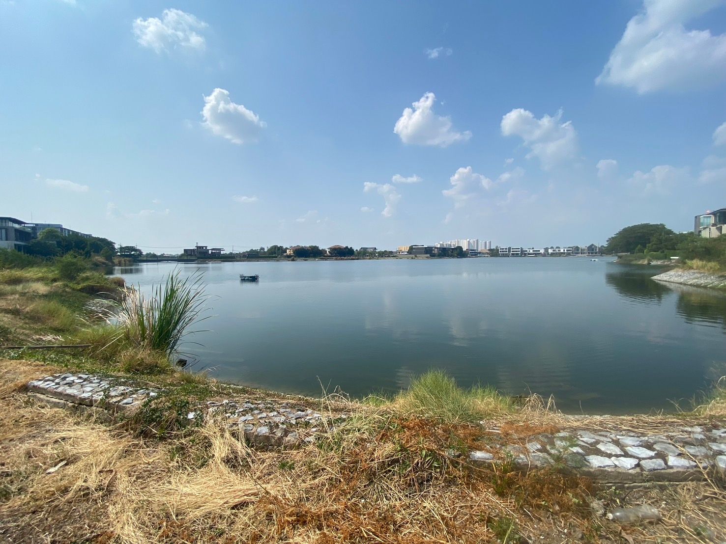 ขายที่ดินติดทะเลสาบเมืองทองธานี