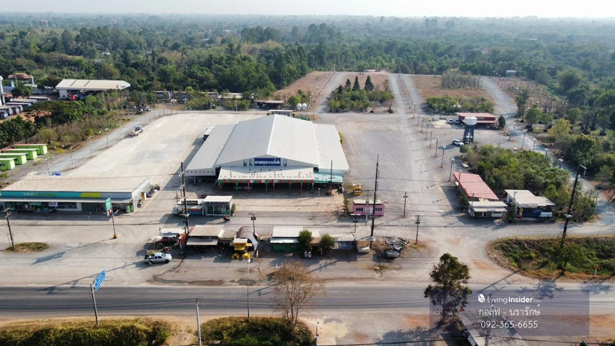 ขายที่ดินพร้อมสิ่งปลูกสร้าง รวมกรรมสิทธิ์ให้เช่า ตลาดสดชุมชน ต.ดงขี้เหล็ก ถ.สุวรรณศร (33) สายเก่า อ.เมืองปราจีนบุรี 2 แปลง รวม 44 ไร่ 3 งาน 99 ตร.วา