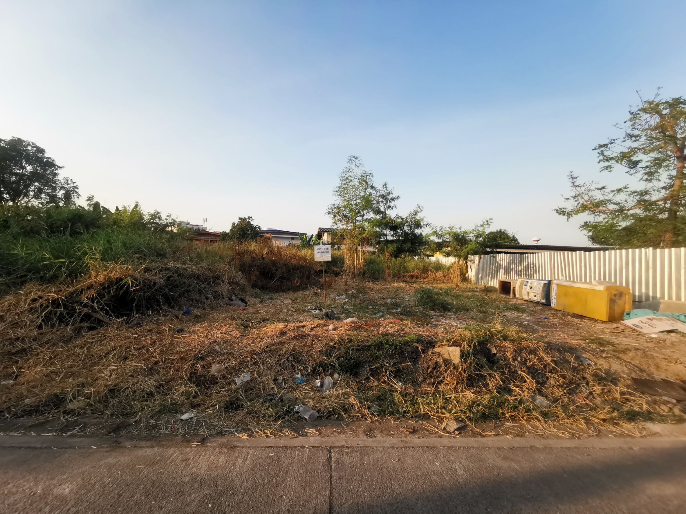 ขายที่ดินกรุงเทพฯ เขตสายไหม ซอยถนนพหลโยธิน 54/1 แยก 2-4 ซอยทรัพย์สิน 1  เหมาะสร้างบ้าน/โกดัง/สำนักงาน