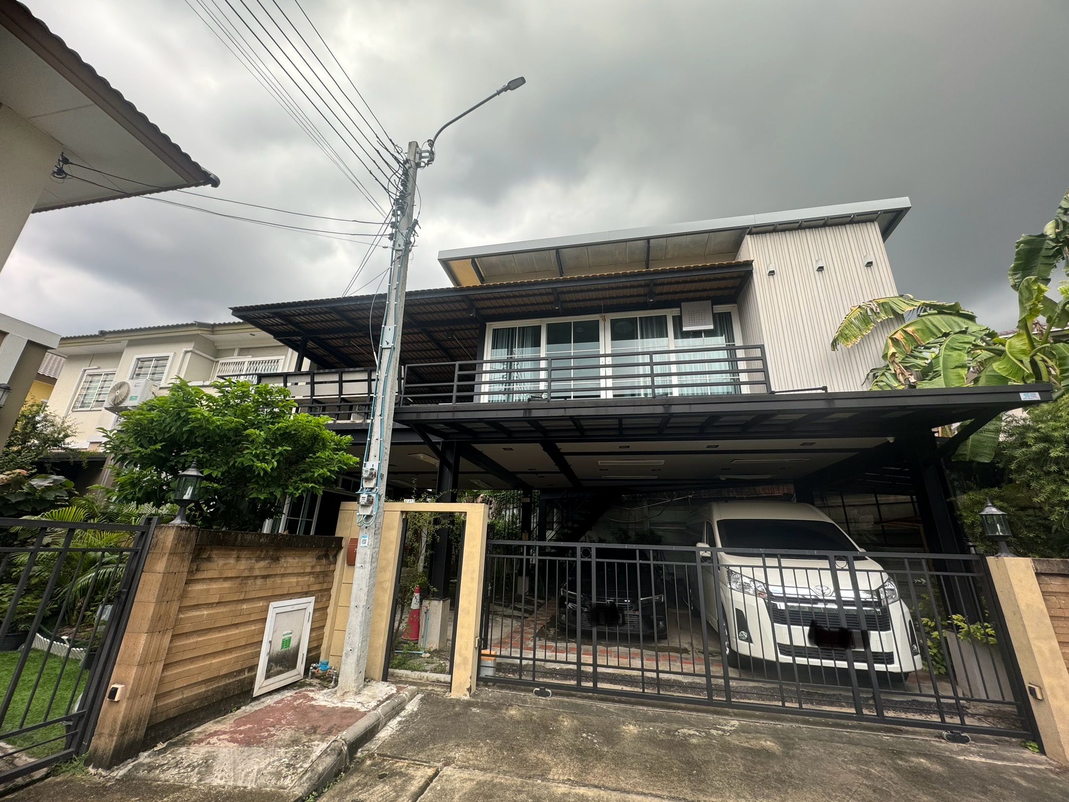 ขายบ้านเดี่ยว2ชั้น หลังมุม หมู่บ้านภัสสรเพรจทีจ พัฒนาการ38