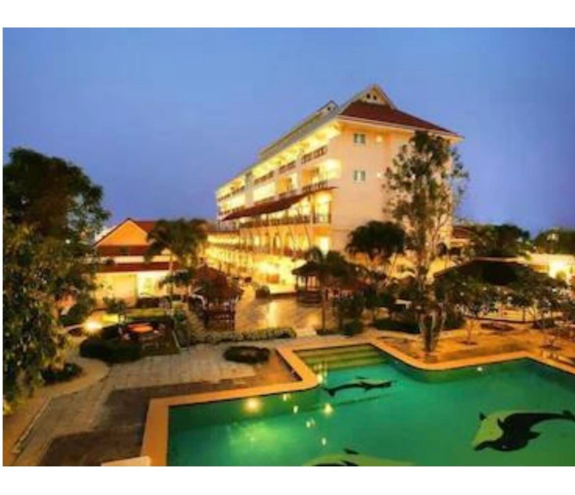 โรงแรม H2 หัวหินรีสอร์ทสูง 5 ชั้น 6-1-79