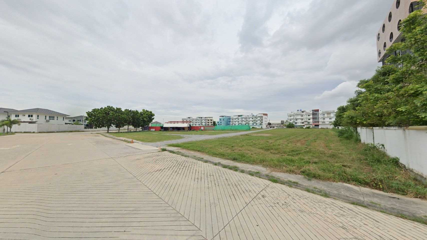 ขายที่ดิน 7-1-91.4 ไร่ ถนนเลี่ยงเมืองระยอง ใกล้สถานีขนส่งระยอง