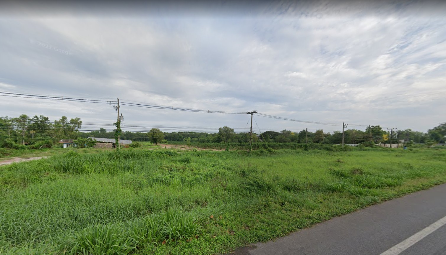 ที่ดินติดถนนหลัก แปลงใหญ่ ทำเลดี กำแพงเพชร เมืองกำแพงเพชร 33-2-29.9 ตร.ว.