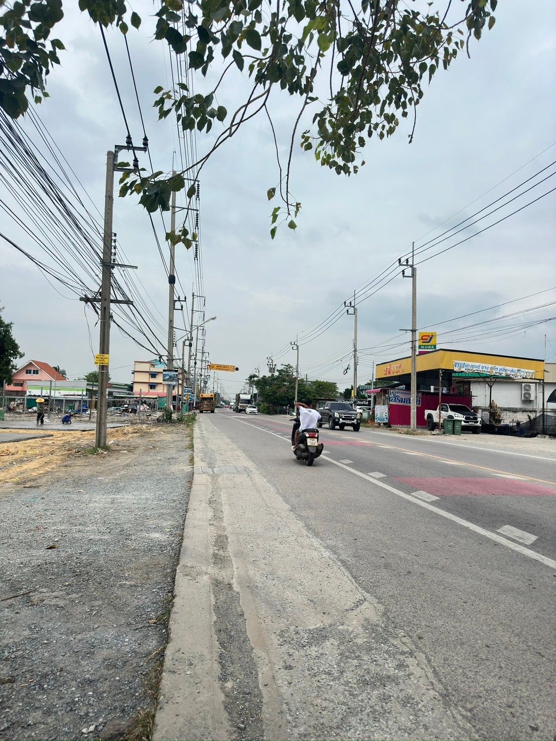 ขายที่ดินถมแล้วติดถนน