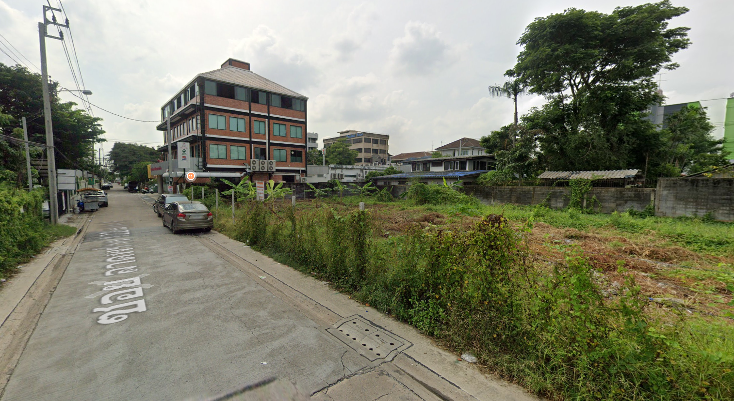 ขายที่ดินกรุงเทพฯ เขตวังทองหลาง ที่ดิน แปลงสวย ลาดพร้าว ใกล้ สถานีรถไฟฟ้ามหาดไทย สายสีเหลือง