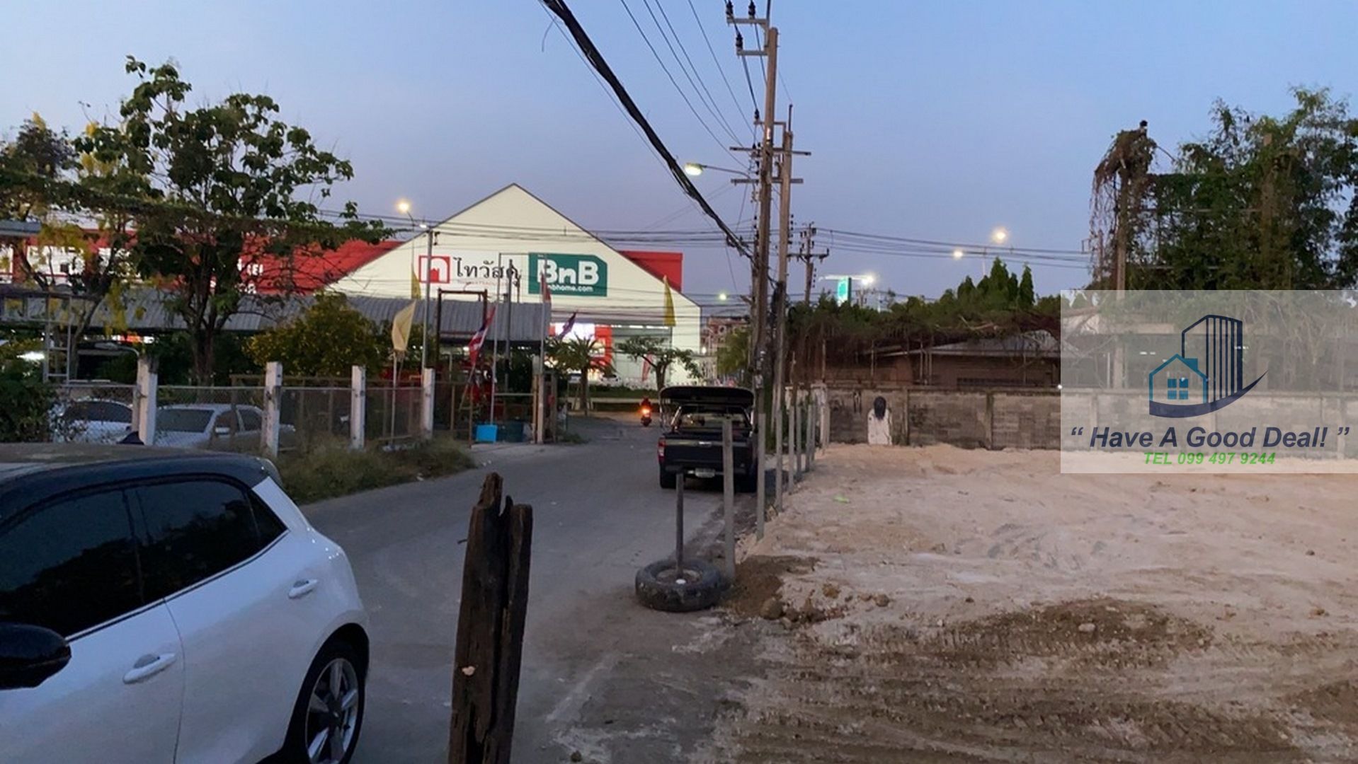 ที่ดิน 1-0-0 ไร่ ซอยศรีสมาน 2 ติดโรงเรียนนวมินทร์ฯ หอวัง นนทบุรี
