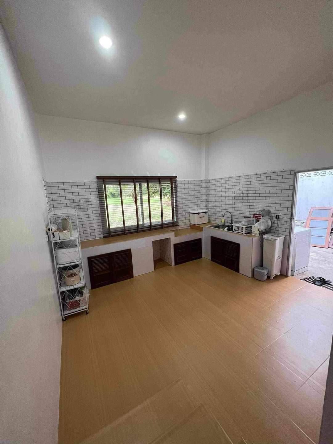 ขายบ้านระยอง บ้านพร้อมที่ดิน ทำเลดี แปลงสวย เนื้อที่กว้าง ใช้ประโยชน์ได้หลากหลาย 