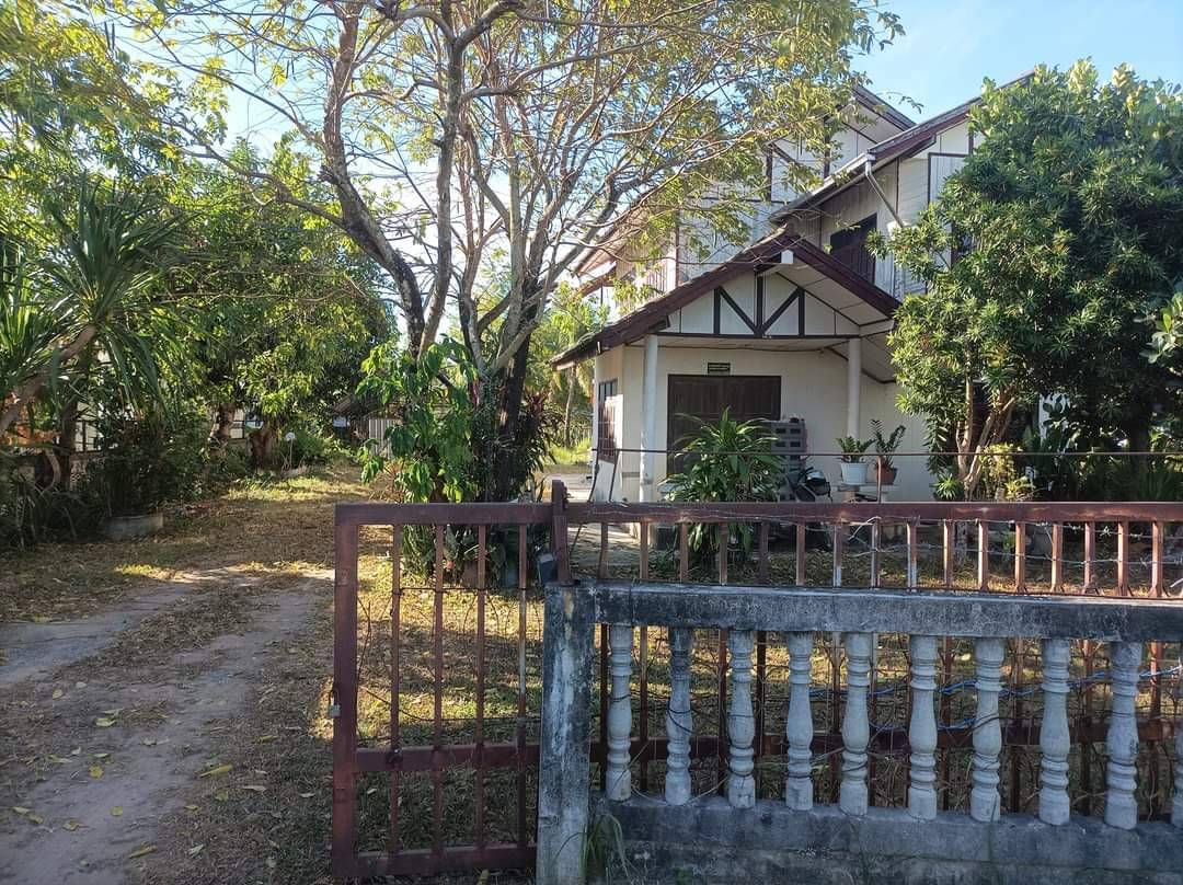 ขายบ้านพร้อมที่ดิน