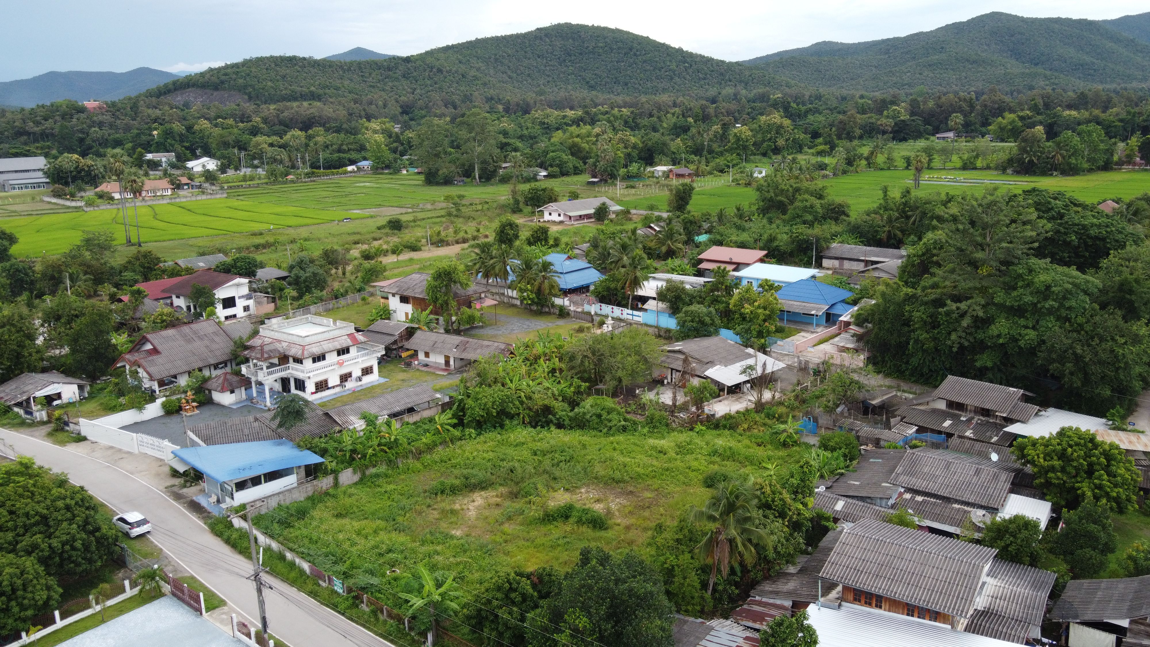 ขายที่ดิน 70 ตร.ว. จำนวน 4 แปลง (ถมแล้ว ไฟฟ้าและประปาพร้อม)