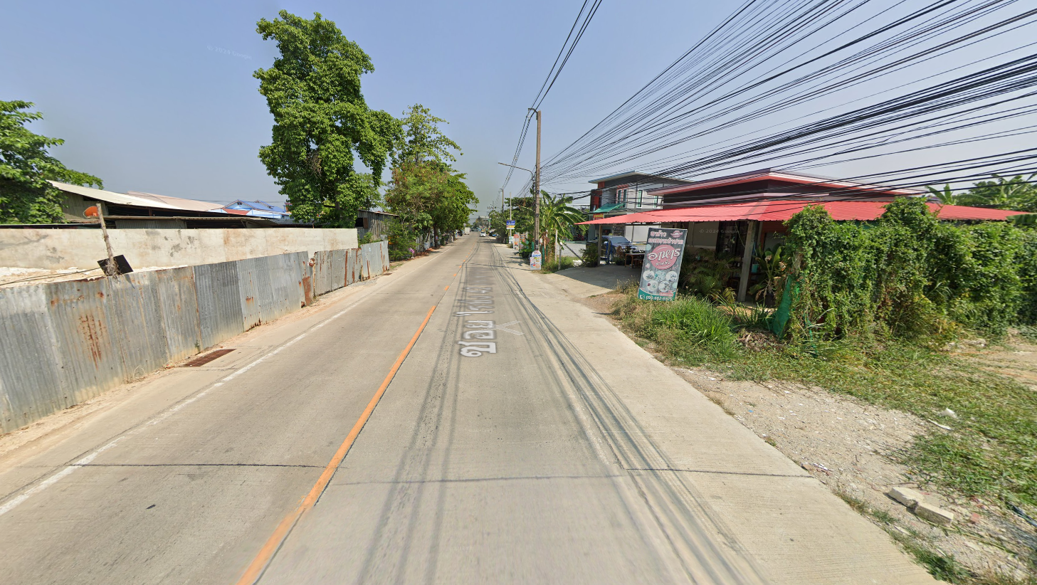 ขายที่ดินนครปฐม อำเภอสามพราน ซอยไร่ขิง42 ใกล้วัดไร่ขิง6 กม. - 2แปลง เนื้อที่ 65ตร.วาต่อแปลง [รวม 2แปลง 130ตร.วา ขาย 19,000บาทต่อตารางวา] แบ่งแปลงขายได้