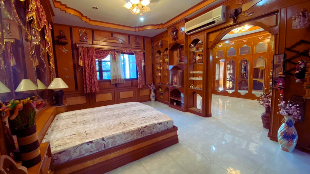 ขายบ้านพร้อมที่ดินและสิ่งปลูกสร้าง